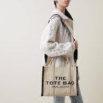 Marc Jacobs The Tote Bag Medium