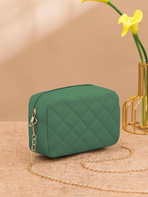 Urban Chic Crossbody Bag - Green